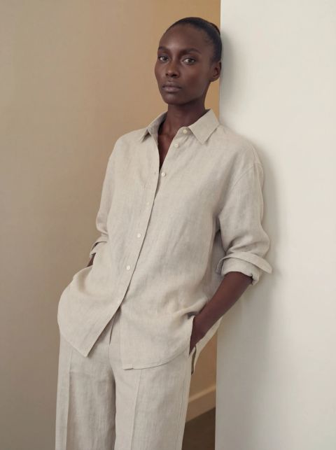Linen Wall Pause